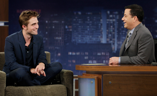 robert-pattinson-in-mcqueen-jimmy-kimmel-live_002