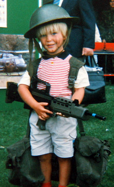 robert_pattinson_childhood_photos-{8}