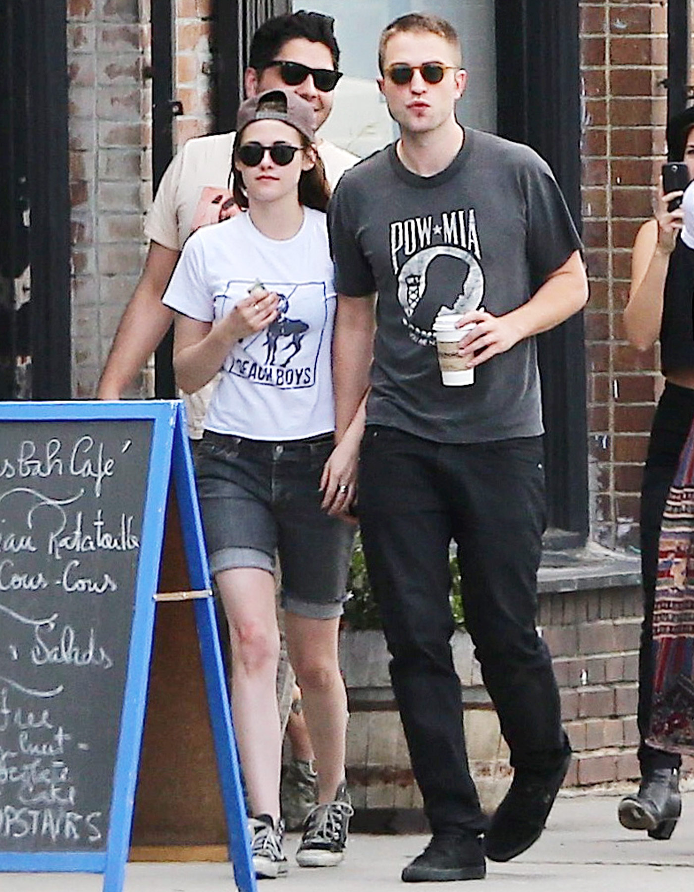 1365176461_robert-pattinson-kristen-stewart-zoom